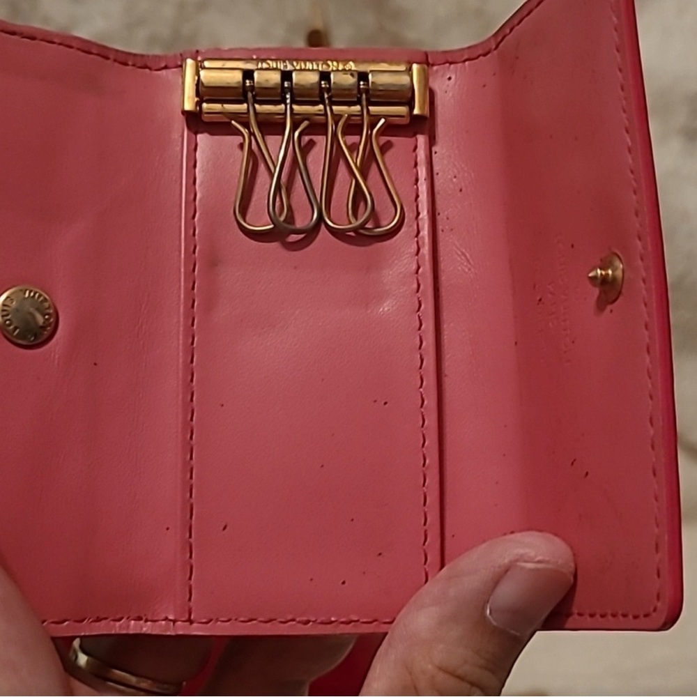 Louis Vuitton Red Vernis Alma PM Bag - Picture 9 of 10